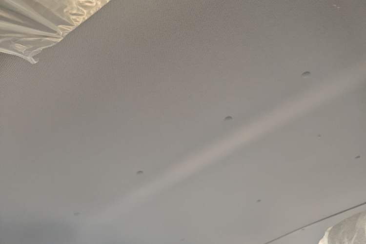 Used Wuling Yangguang 2024 300KM Comfort Version Passenger Van 75kW