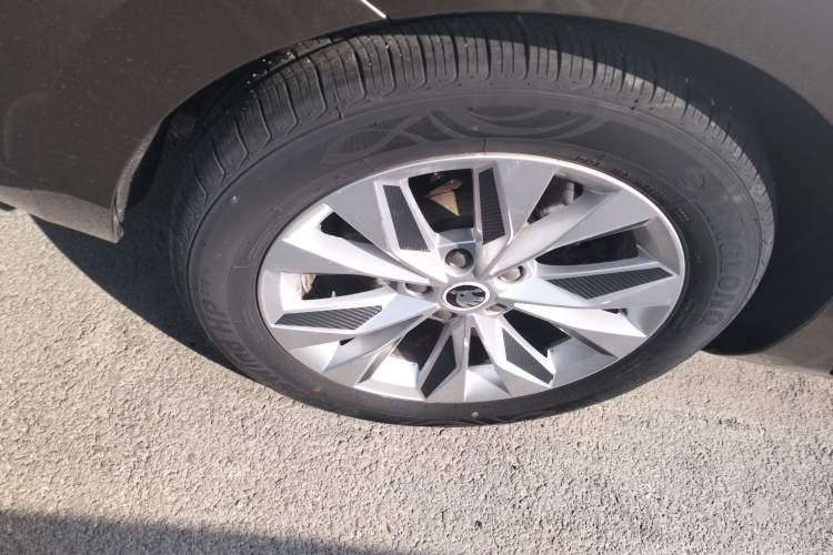 Used Skoda Superb 2016 TSI330 DSG Innovation Edition Exterior 5