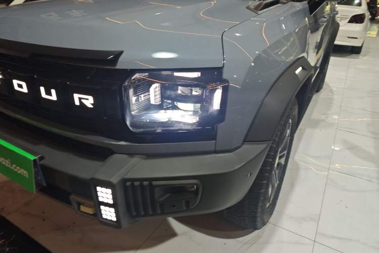 Used JETOUR Traveler 2023 2.0T All-Wheel Drive CrossPRO+
