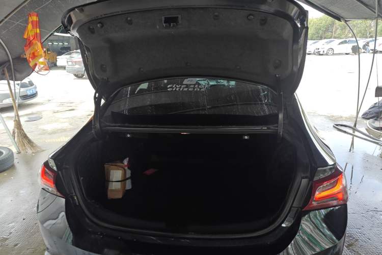 Used Chevrolet Malibu XL 2022 535T Automatic Sport Edition Trunk