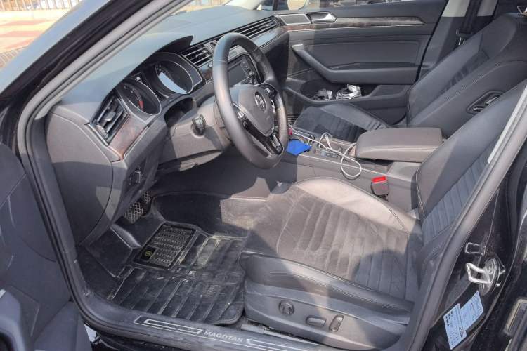 Used Volkswagen Magotan 2018 330TSI DSG Luxury Model Driver Seat