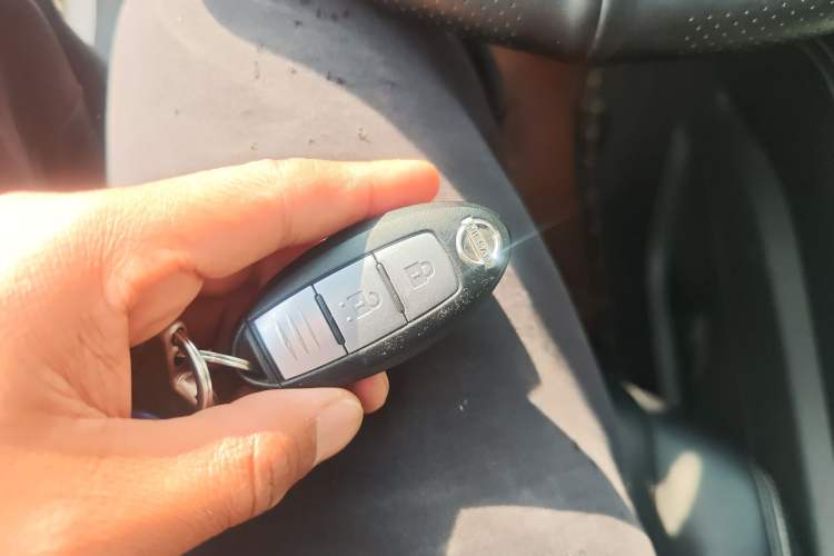 Used Nissan Murano 2019 2.5L XE Two-Wheel Drive Elite Version China V Standard Vehicle Key