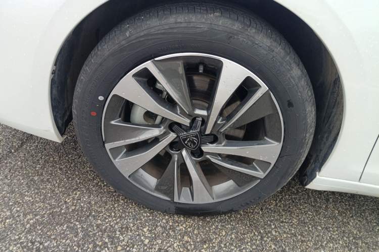 Used Peugeot 408 2022 1.6T Light-Chasing Edition
