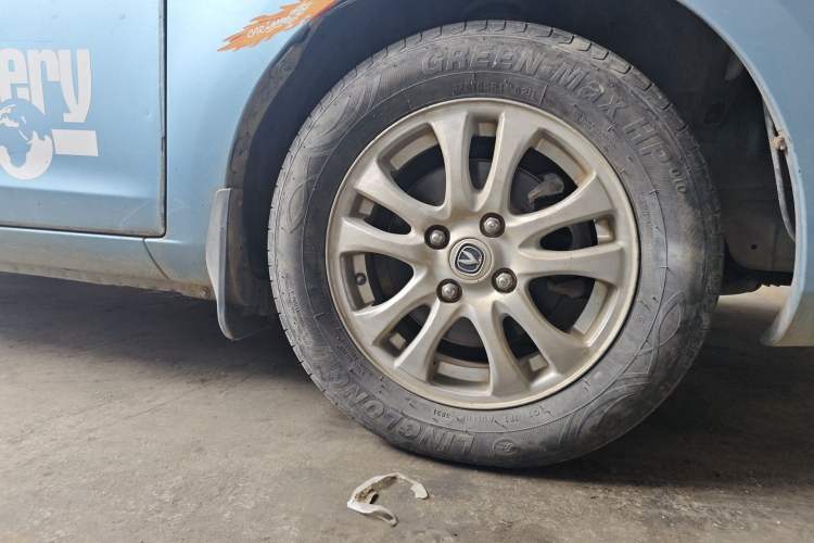 Used CHANGAN Alsvin V3 2012 1.3L Manual Comfort Version China IV Standard