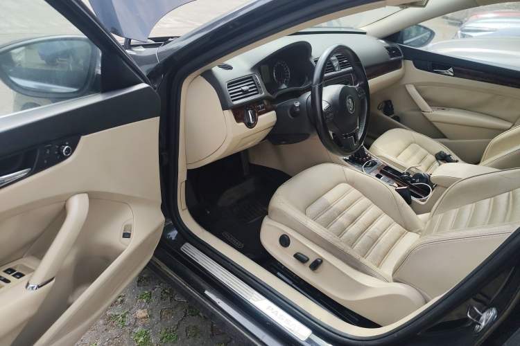 Used Volkswagen Passat 2013 2.0 TSI DSG Prestige Edition