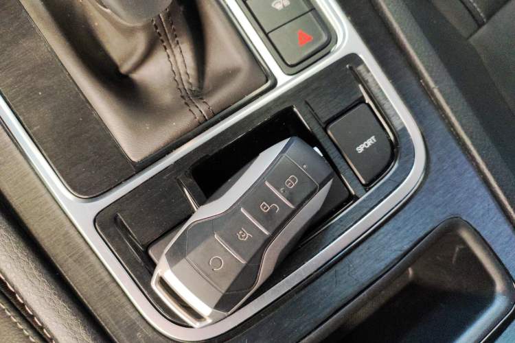 Used BYD Song MAX 2021 Upgraded Model 1.5T Automatic Luxury 6-Seater
