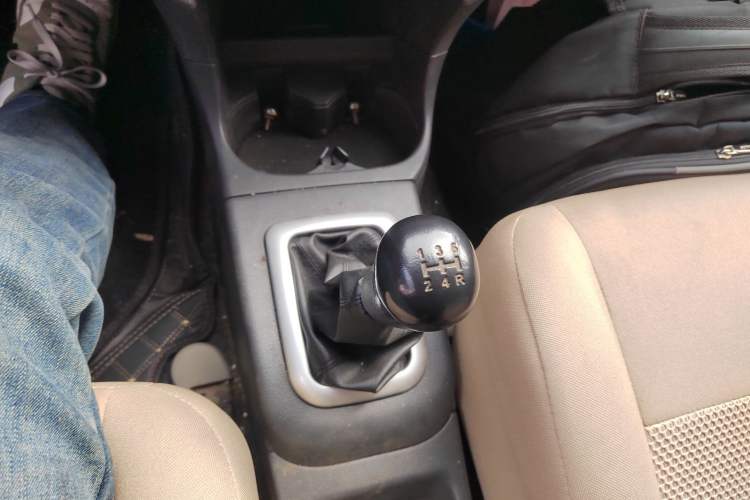 Used Suzuki Liana 2013 Hatchback 1.4L Manual Standard Model A
