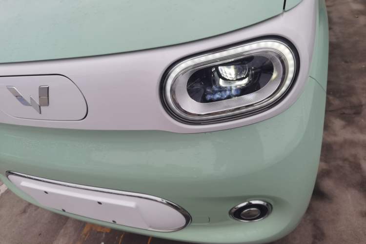 Used Wuling Hongguang MINIEV 2024 3rd Generation 215km Advanced Version