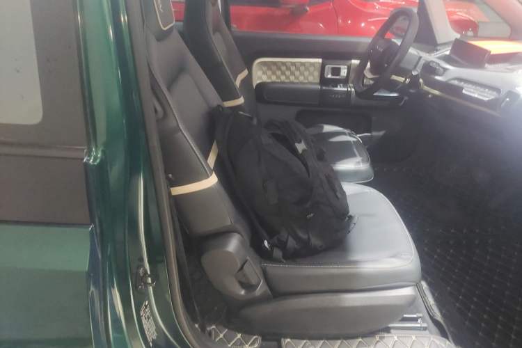 Used Baojun KiWi EV 2022 Designer Lite Edition Lithium Iron Phosphate Right Front Seat