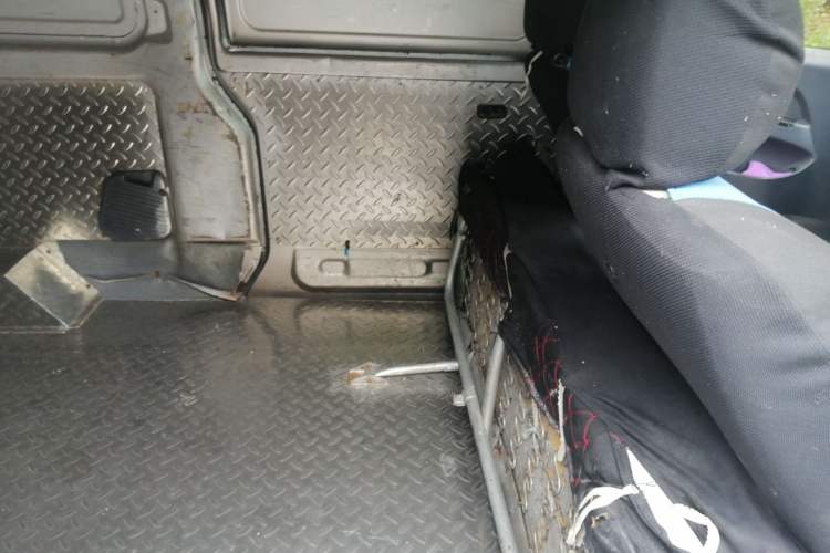 Used Jinbei Hiace X30 2018 1.3L Cargo Van Standard Version DLCG12 Left Rear Seat