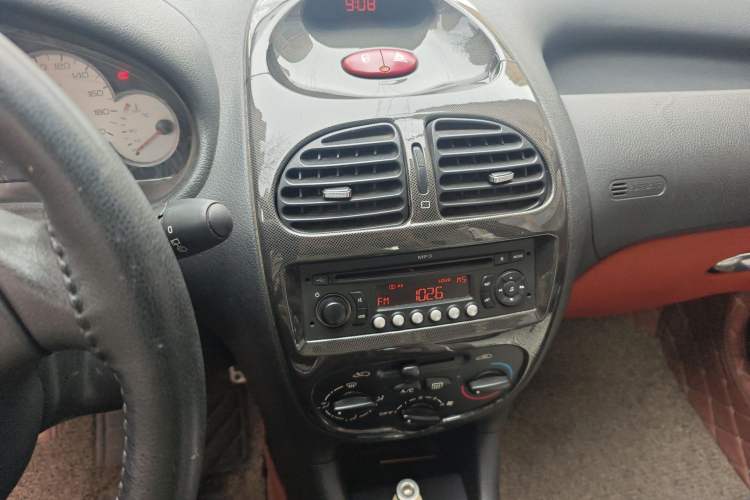 Used Citroen C2 2010 1.4L Manual Sport Edition Audio And AC Panel