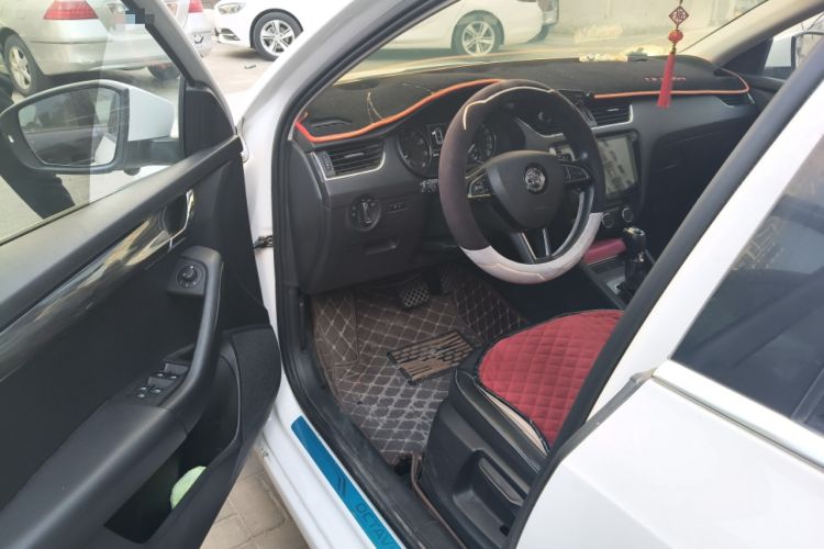 Used Skoda Octavia 2017 1.6L Automatic Smart Drive Edition
