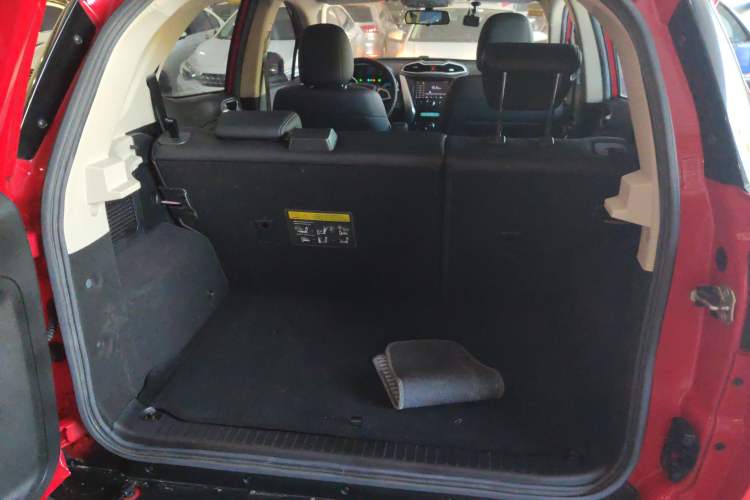 Used BYD Yuan 2017 1.5L Automatic Cool & Connected Model