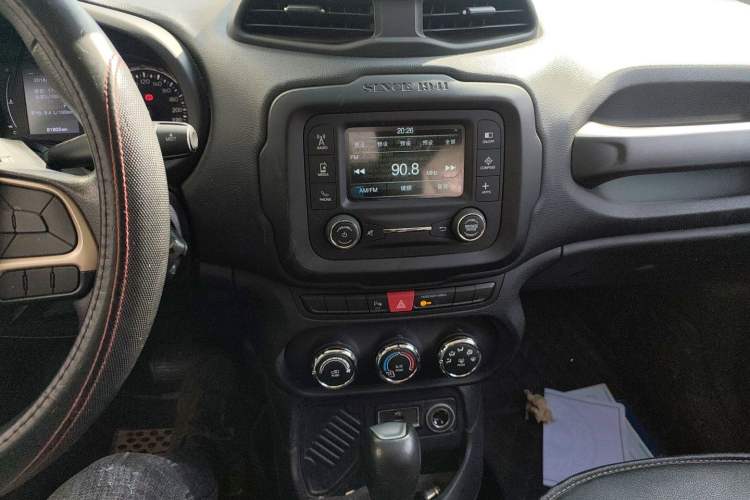 Used Jeep Renegade 2017 180T Automatic High-Energy Version