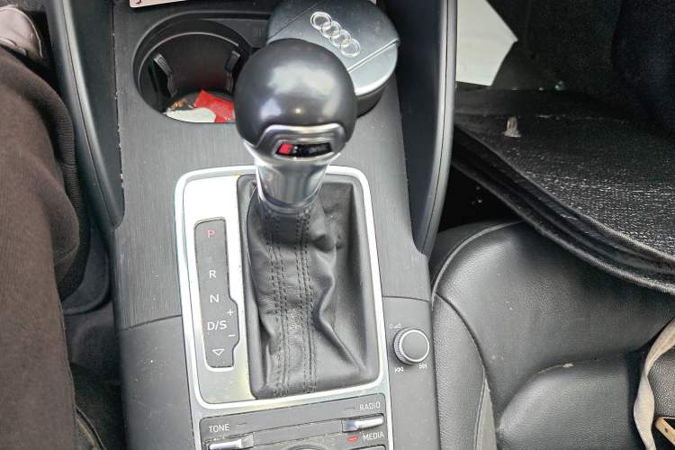 Used Audi A3 2015 Sportback 35 TFSI Millionth Anniversary Comfort Model Gear Lever