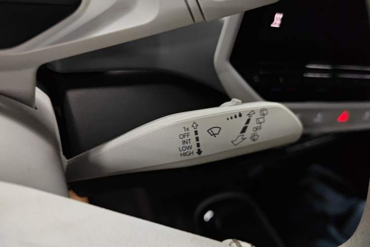 Used Volkswagen ID.3 2025 Smart Model Outstanding Oxygen Edition