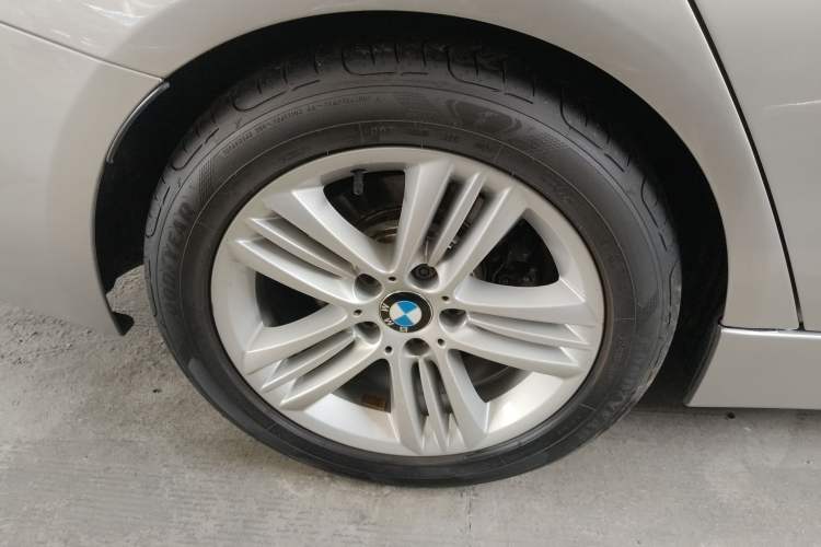 Used BMW 3 Series 2016 320Li Ambition Model Exterior 5