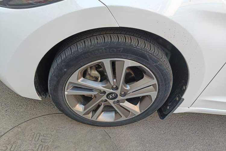 Used Hyundai Elantra (6th Generation / Lingdong) 2016 1.6L Automatic ZhiXuan – Elite Version