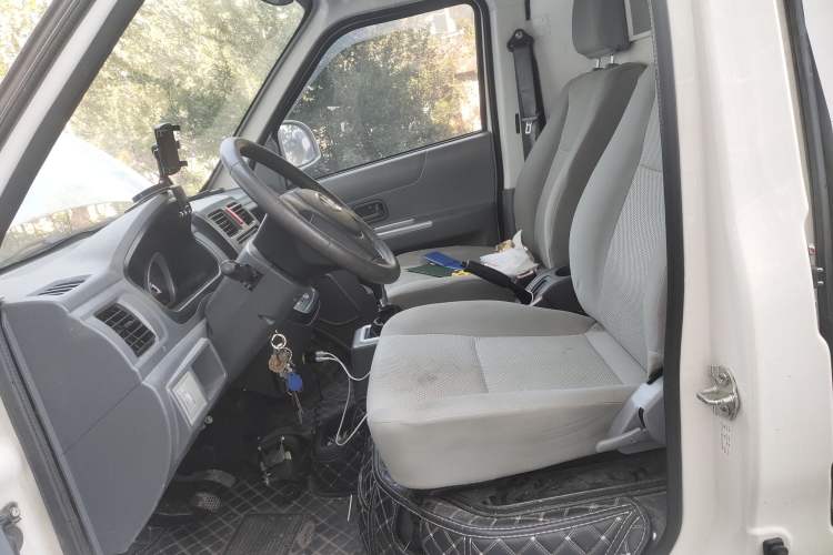 Used Golden Dragon Hiace New Energy 2021 Longyun GLE550 4421 mm long with a 41.86 kWh battery
