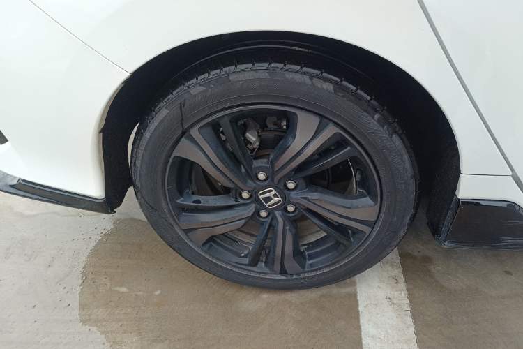 Used Honda Civic 2021 HATCHBACK 220TURBO CVT Trendy Cool Edition