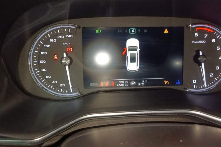 Used Roewe RX8 2019 30T Smart Connectivity Two-Wheel Drive Supreme Flagship Edition