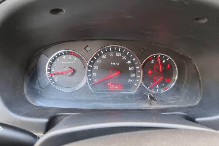 Used CHANGAN Alsvin V3 2015 1.4L Manual Meiruan Model China V Standard
