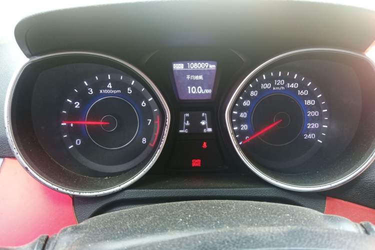 Used Hyundai Elantra (5th Generation / Langdong) 2015 1.6L Manual Leading Model
