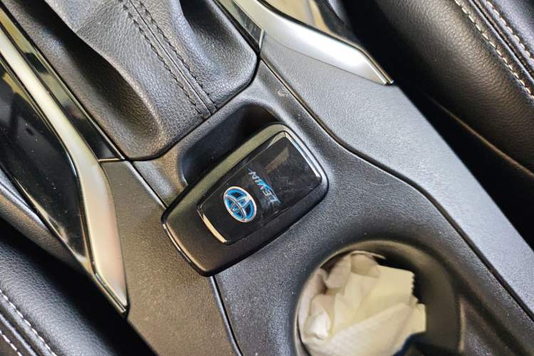 Used Toyota Levin 2022 Dual-Motor 1.8H E-CVT Progressive Edition
