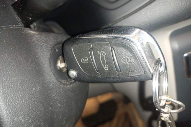 Used Citroen C5 2013 2.3L Automatic Zunyu Model