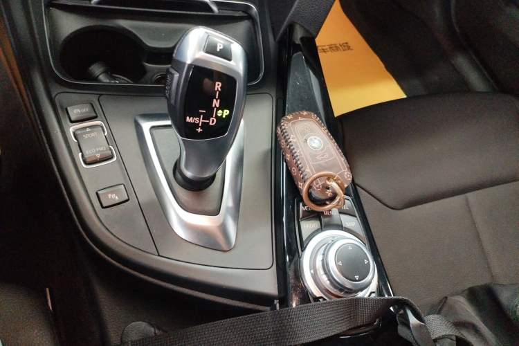 Used BMW 3 Series 2016 320Li Fashion Model Gear Lever