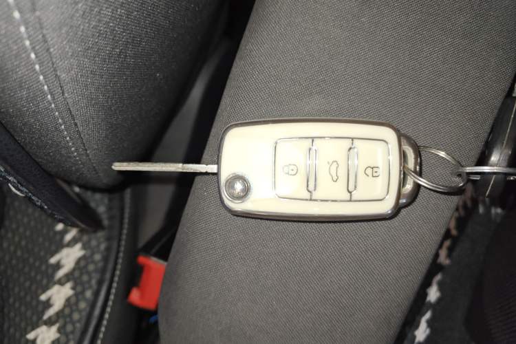 Used Volkswagen Polo 2016 1.6L Cross Polo Automatic
