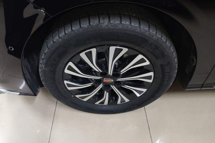 Used Hongqi HQ9 PHEV 2024 2.0T Four-Wheel Drive Luxury Edition Left Front Wheel Hub