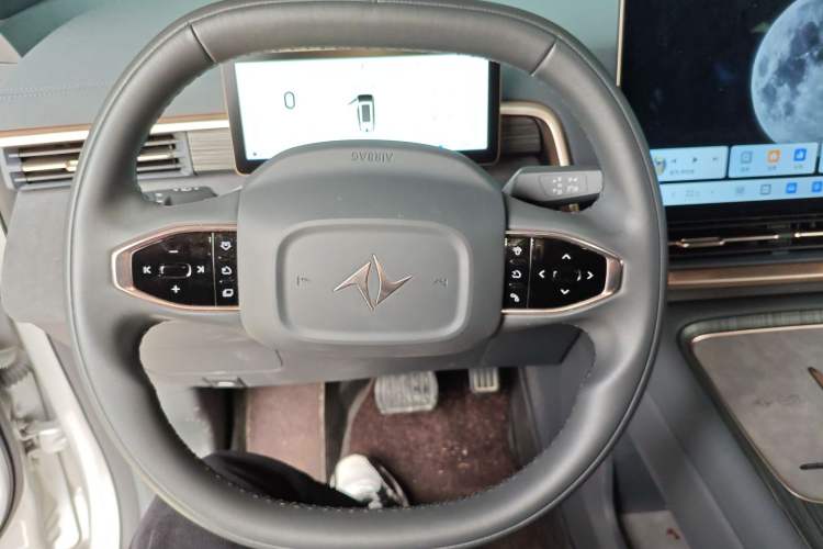 Used Dongfeng eπ eπ008 2024 210Max Range-Extended Version 6 Seats
