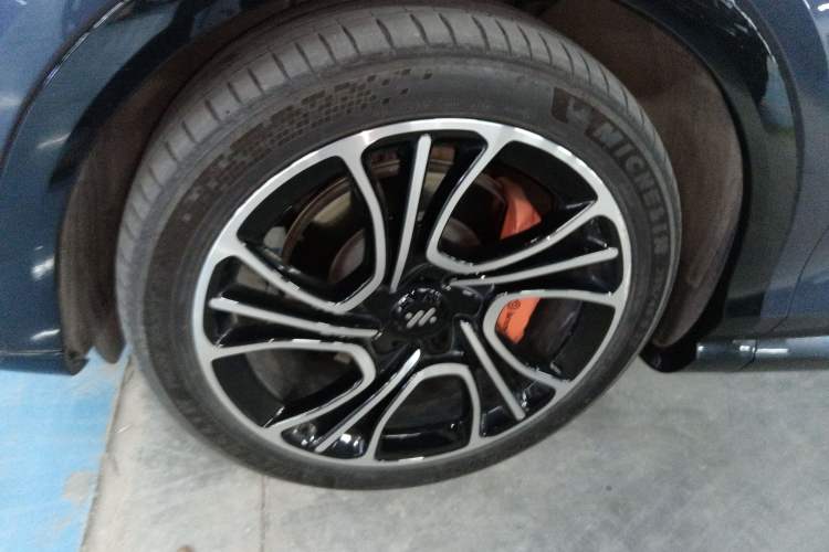 Used IM LS7 2023 100kWh Pro All-Wheel-Drive Version
