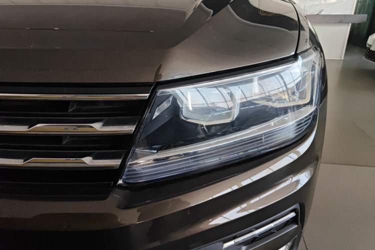 Used Volkswagen Tiguan L 2017 330TSI Automatic Two-Wheel Drive Luxury Edition