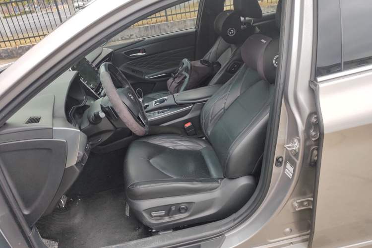 Used Toyota Avalon 2019 2.5L Touring Premium Version China VI Standard