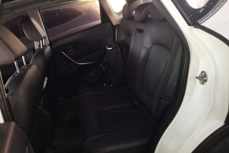 Used Bestune X80 2015 1.8T Automatic Luxury Model
