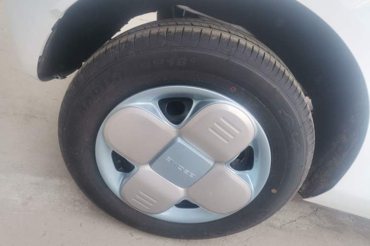 Used Geely Galaxy Panda 2024 Panda Mini 200km Endurance Bear