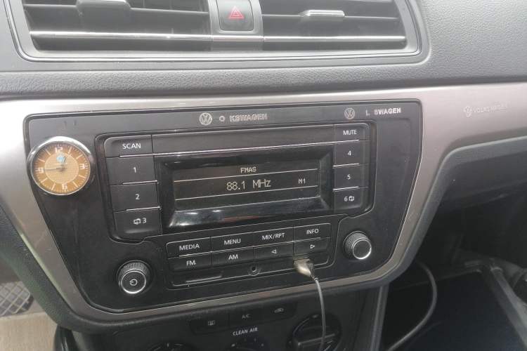 Used Volkswagen Lavida 2019 Lavida Start 1.5L Automatic Trendy Version China VI Standard Audio And AC Panel