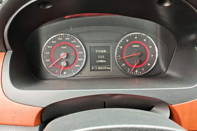 Used SAIC MAXUS G10 2016 2.0T Automatic Elite Edition