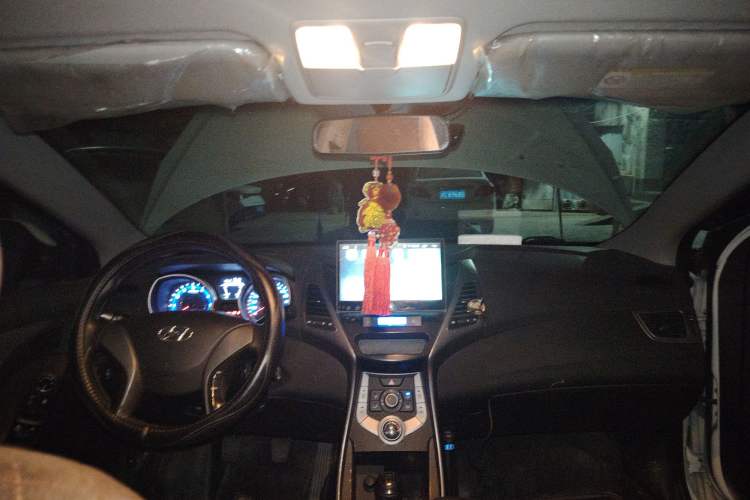 Used Hyundai Elantra (5th Generation / Langdong) 2015 1.6L Manual Fashion Edition