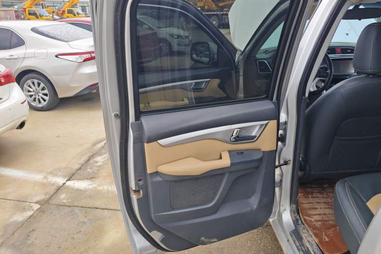 Used Great Wall Wingle 6 2014 2.4L Two-Wheel Drive Elite Version 4G69
