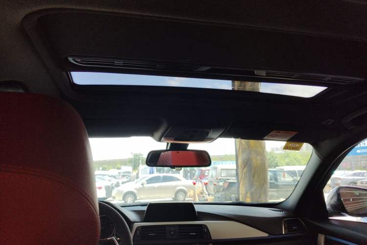 Used BMW 3 Series 2019 320i M Sport Package
