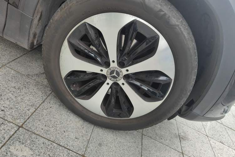 Used Mercedes-Benz GLB 2023 GLB 220 Fashion Model Right Front Wheel Hub