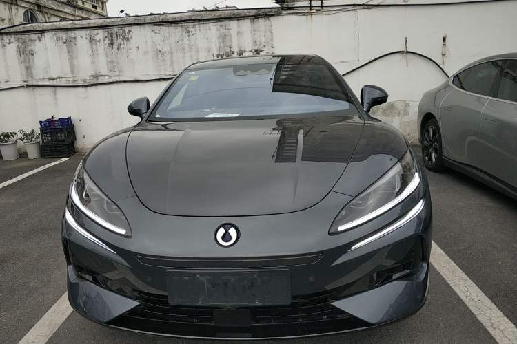 Used Denza Z9 2024 1100 km Four-Wheel Drive Max Version