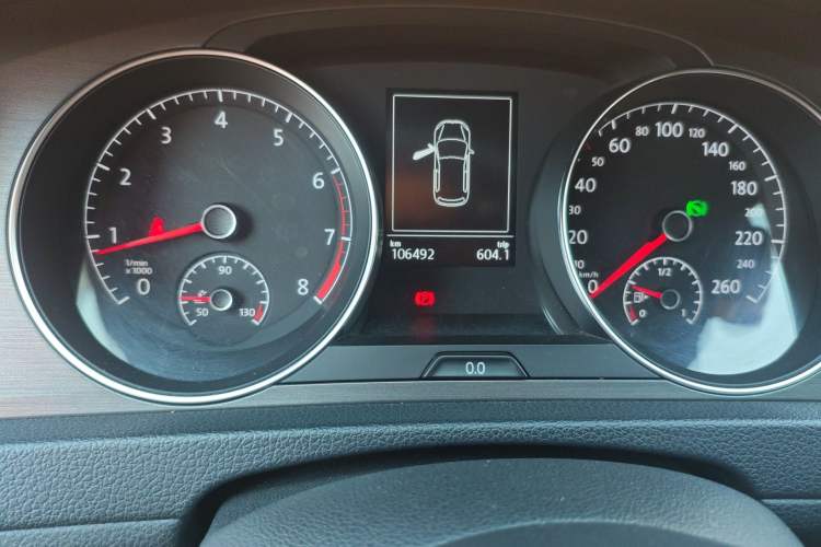 Used Volkswagen Golf 2015 1.4TSI Automatic Luxury Model