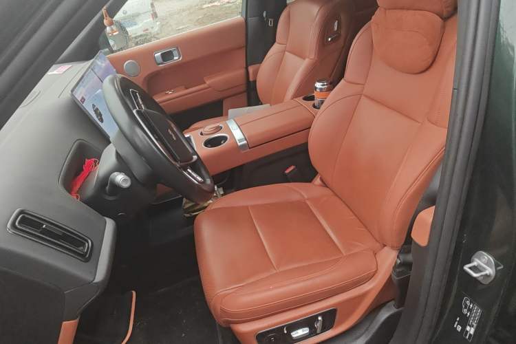 Used Li Auto L9 2022 Max model
