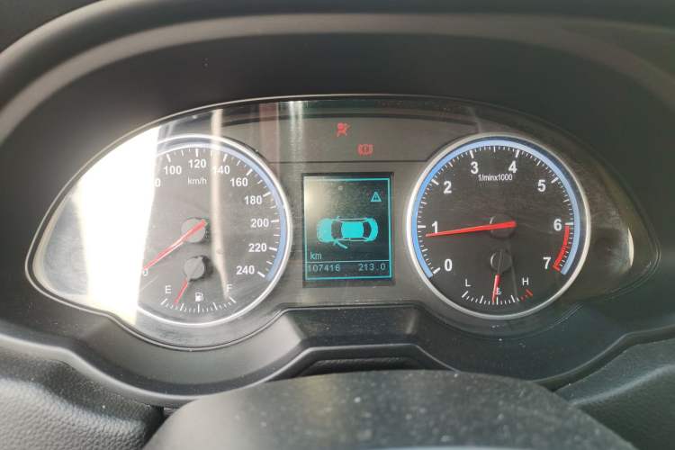 Used Brilliance V5 2014 1.5T Manual Two-Wheel Drive Luxury Model