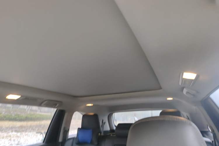 Used Toyota Highlander 2015 2.0T Four-Wheel Drive Luxury Edition 7-Seater Headliner