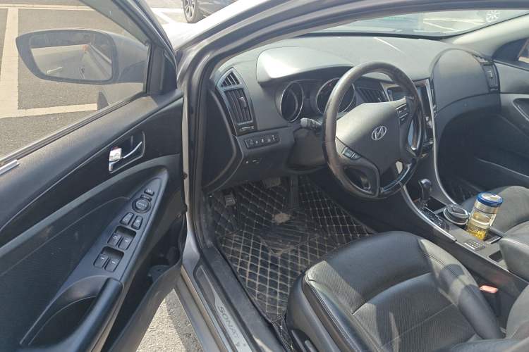 Used Hyundai Sonata 2014 2.0L Automatic Luxury Edition